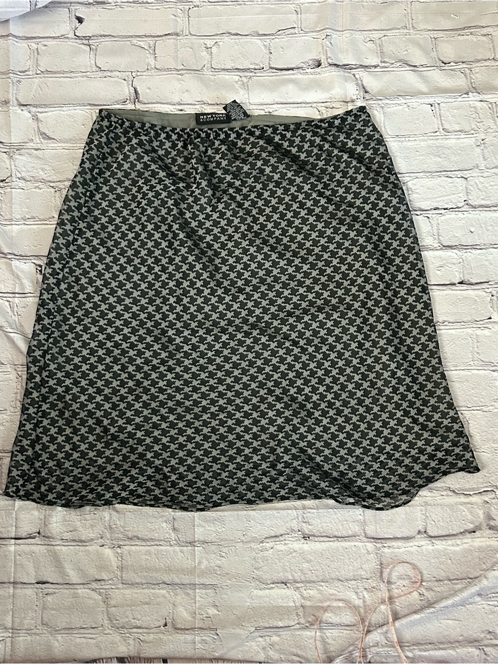 New York & Company Black and Gray Houndstooth A-Line Skirt